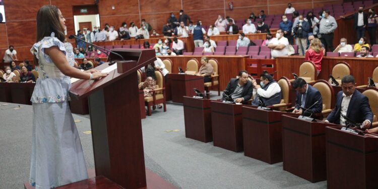 Piden a gobierno estatal reparar caminos en la Sierra Norte y Costa