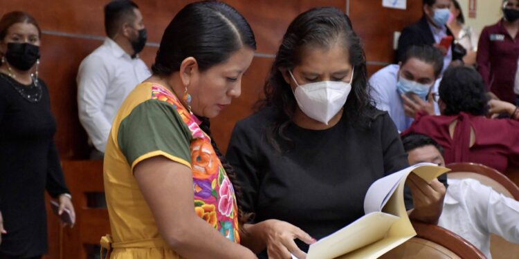 Presentarán en Congreso reforma para remover a notarios que abusen de sus funciones.