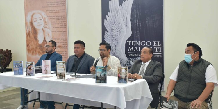 Presentan en Congreso el libro “Tengo el mal de ti”