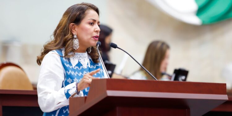 Suicidio feminicida uno de los más graves delitos contra las mujeres que urge legislar: Mariana Benítez