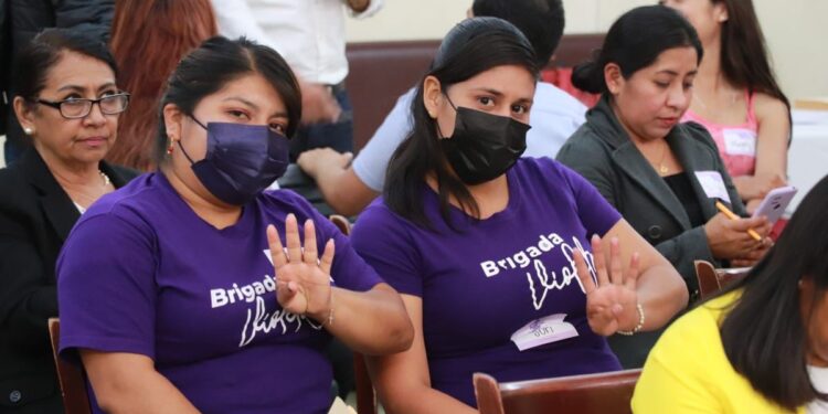 Promueve Brigada Violeta taller de finanzas personales para cambiar vidas y realidades a través de la planeación financiera*