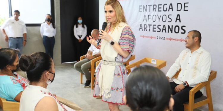 Hoy, hay más Oaxaca en el mundo y más mundo en Oaxaca: IMM