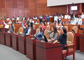 Exigen a Fiscal de Oaxaca esclarecer feminicidios