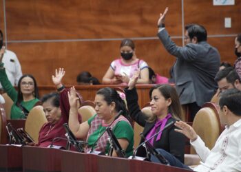 Inducir a menores de edad en consumo de tabaco será delito en Oaxaca