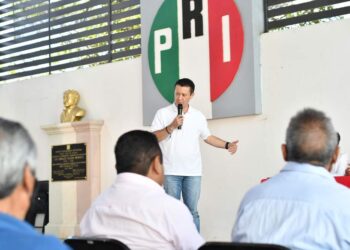 Imparten conferencia de género en el CDE del PRI