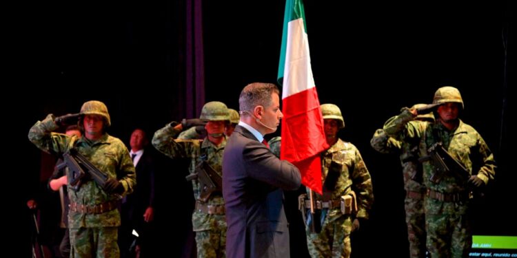 Rinde Alejandro Murat su 6to Informe de Gobierno en imponente recinto cultural recién construido