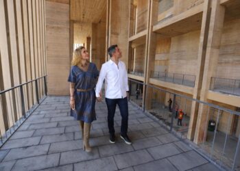 Supervisa Alejandro Murat Centro Cultural Álvaro Carrillo