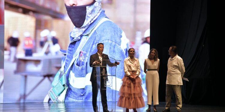 Inaugura Alejandro Murat el Centro Cultural Álvaro Carrillo