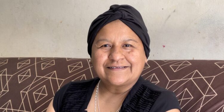 Gabriela, egresada del Cobao, ejemplo de esfuerzo y valentía