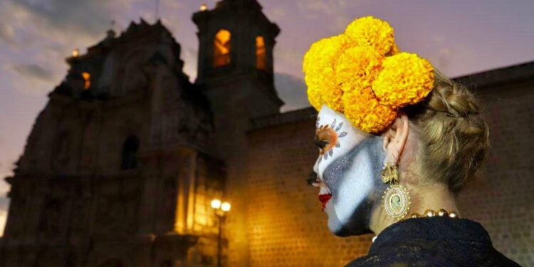 Oaxaca vive nuevamente sus magníficas e inigualables fiestas de “Día de Muertos”, entre música, colores y sabores que nos identifican: IMM
