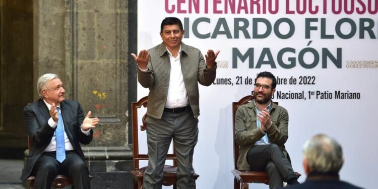 Participa Gobernador electo de Oaxaca en conmemoración de los 100 años del fallecimiento de Ricardo Flores Magón