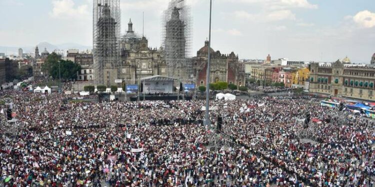 Marcha de AMLO: Asisten 1.2 millones de personas, según Gobierno de CDMX