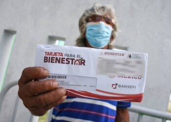 Pensión para adultos mayores 2023 aumentará 25%, promete Andrés Manuel López Obrador