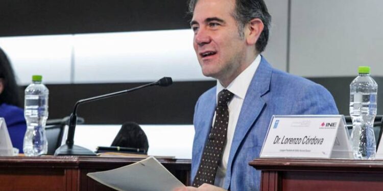 INE sí hará nueva encuesta sobre el instituto… pero hasta 2023, explica Lorenzo Córdova