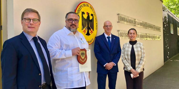 Oficina Federal de Investigación Criminal de Alemania (BKA) reconoce labor de la Fiscalía de Oaxaca en caso de turista alemana secuestrada en la Costa