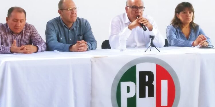 Villacaña anuncia fortalecimiento del PRI
