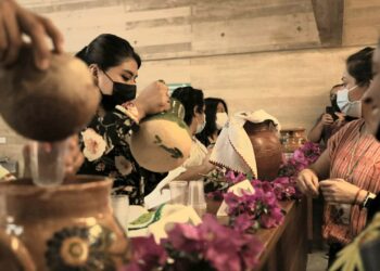 Lanza AGEO muestra documental sobre el Pulque en Oaxaca