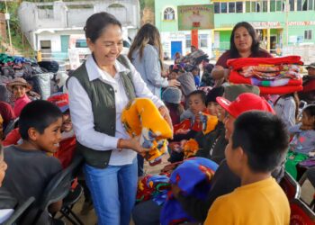 El abrigo de las y los oaxaqueños llega a la Sierra Mixe: DIF estatal