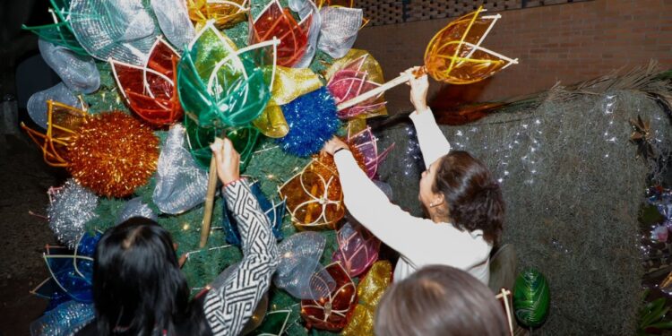 La magia de las fiestas decembrinas llega a las casas hogar del DIF estatal