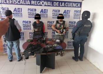 Detiene Seguridad Pública a dos personas con armas y presunta droga en la Cuenca del Papaloapan