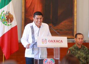 Envía Gobernador, Salomón Jara al Congreso iniciativa de reforma para someterse a Revocación de Mandato