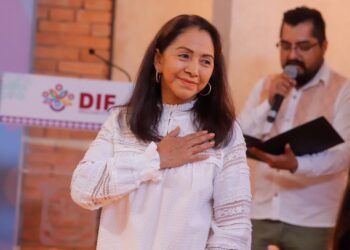 Presenta DIF estructura directiva oficial