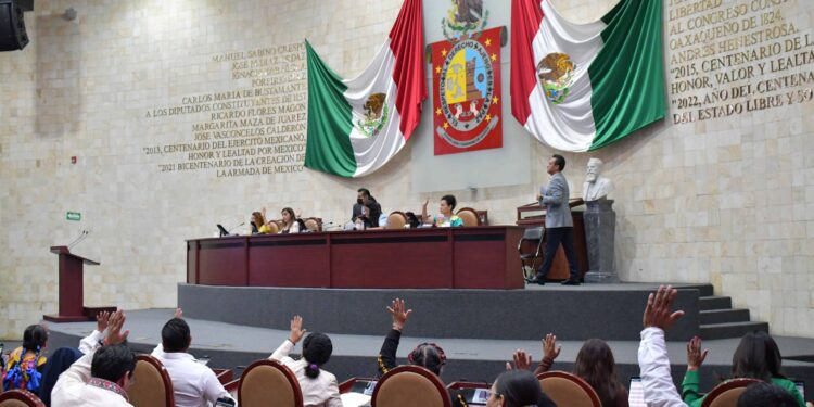 Renueva Congreso de Oaxaca integración de sus Comisiones Permanentes