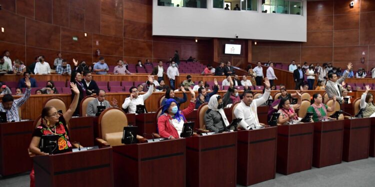 Solicita Congreso de Oaxaca garantizar regreso seguro de profesor exiliado en Canadá