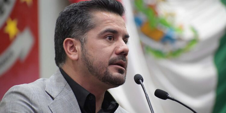 Solicita Congreso investigar la asignación de fiats notariales