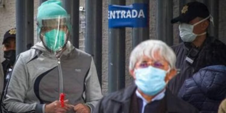 Sexta ola de COVID: México tiene su semana con más muertes
