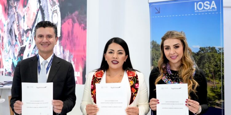 Fortalece Sectur Oaxaca la conectividad aérea en Fitur 2023