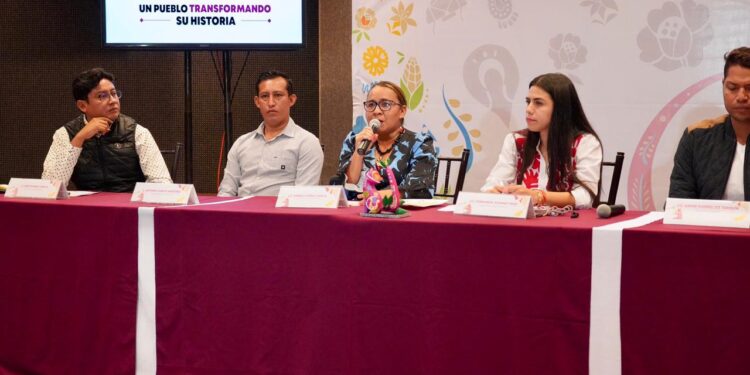 Presentan Octava Edición del Festival Nudista a realizarse en Zipolite