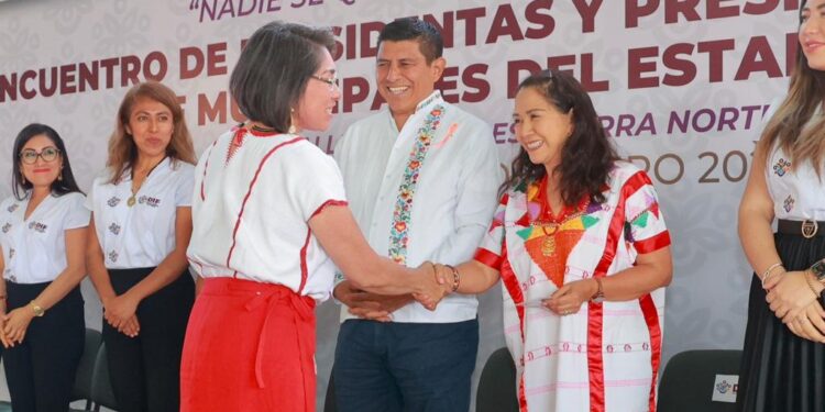 Refrenda Gobierno de Oaxaca asistencia a grupos más necesitados a través del DIF Estatal