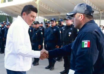 Reafirma Salomón Jara compromiso para dignificar la función policial