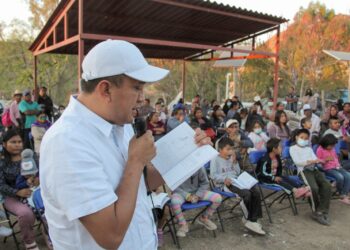 Lleva Gobierno del Estado lectura a niñez de Tlacolula