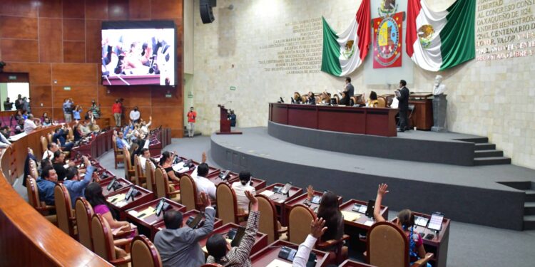 Oaxaca, el primer Estado del país en tener una Ley de Austeridad Republicana