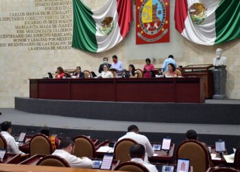 Llama Comisión Permanente de Hacienda a autoridades a corregir anteproyectos de ley de ingresos