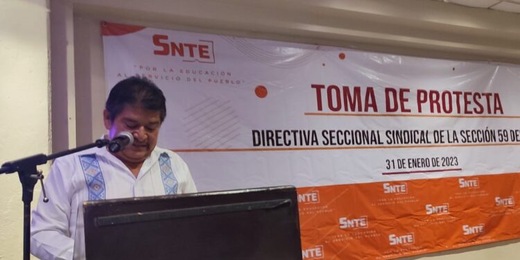 Toma protesta Sección 59, a su primer Secretario General electo por voto universal