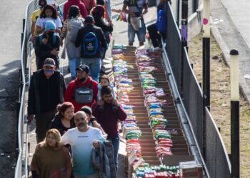 Sexta ola de COVID-19 en México: Casos positivos superan los 30 mil en una semana