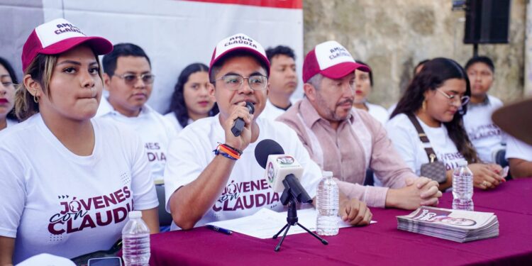 Jóvenes de Oaxaca se organizan en apoyo a Claudia Sheinbaum