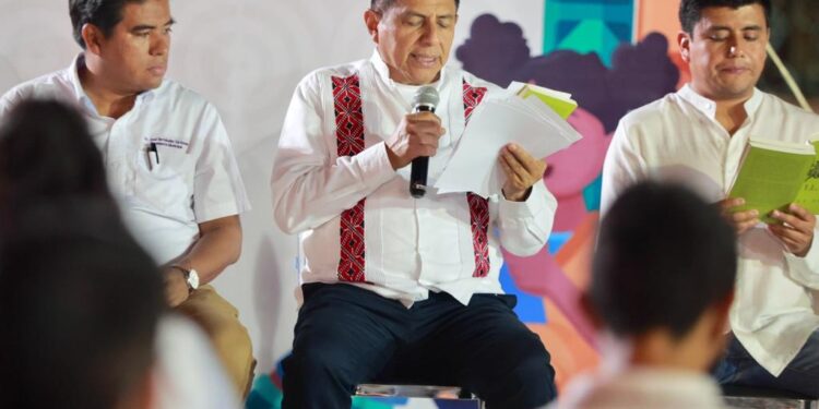 Encabeza Gobernador de Oaxaca programa Fomento a la Lectura