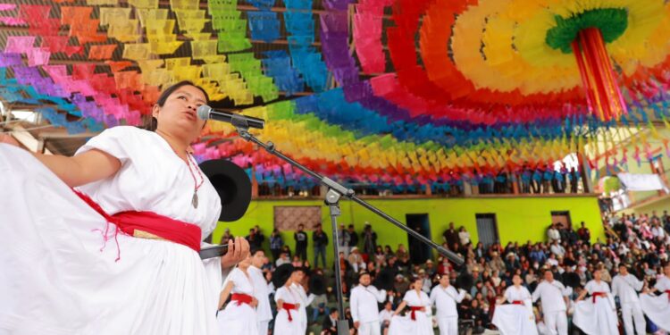 Vibra la Sierra de Juárez con «1era Guelaguetza Bdechj», Betaza 2023