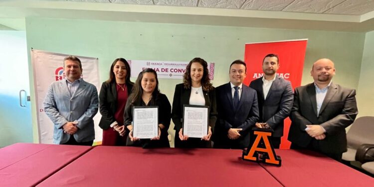 Genera Sedeco acciones de vinculación académica con unidades económicas de Oaxaca