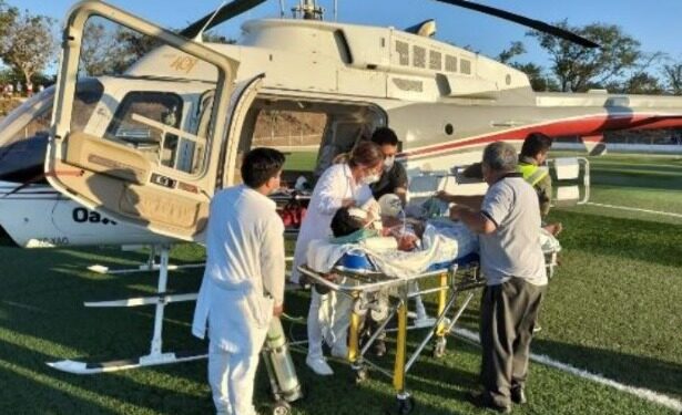 Realiza Gobierno del Estado traslado aéreo de paciente de Pochutla a la capital oaxaqueña