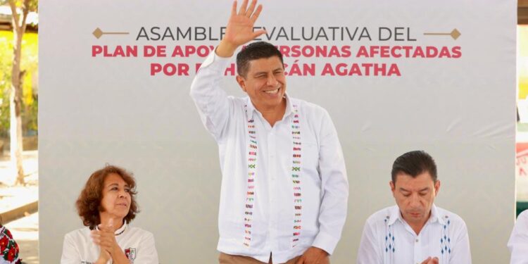 Anuncia Gobernador de Oaxaca Comisión para supervisar obras construidas tras afectaciones por huracán Agatha
