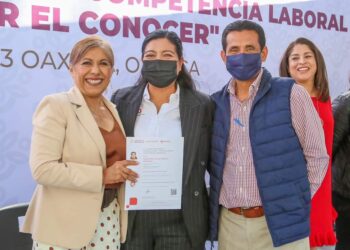 Certifica DIF Oaxaca a funcionariado en atención a la ciudadanía en el sector público