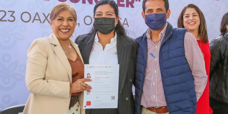Certifica DIF Oaxaca a funcionariado en atención a la ciudadanía en el sector público