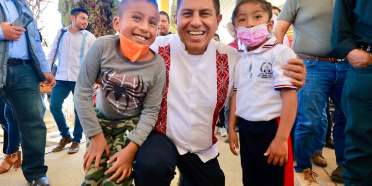 Supervisa Gobernador de Oaxaca obras y acciones en municipios afectados por Ágatha