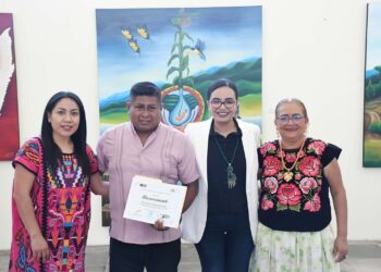 Congreso es sede de la exposición «Folklore y Biodiversidad»