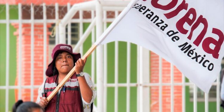 Toman protesta Comités de Defensa de la 4T en Oaxaca